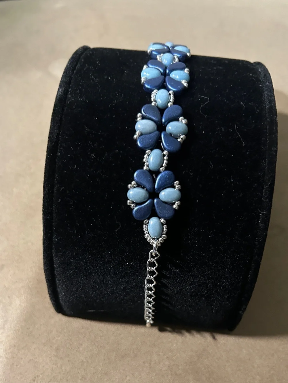 Elegant Blue Floral Bead Bracelet - Women Jewelry
